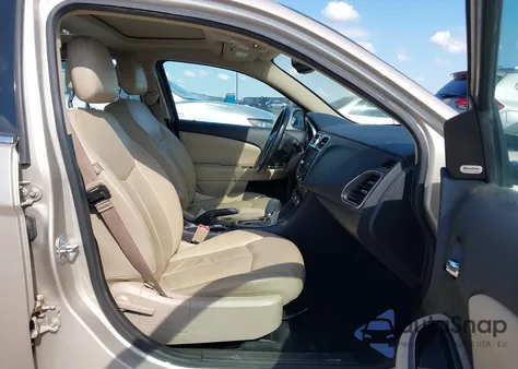 2013 Chrysler 200 Limited from USA, damaged, VIN 1C3CCBCG3DN674035